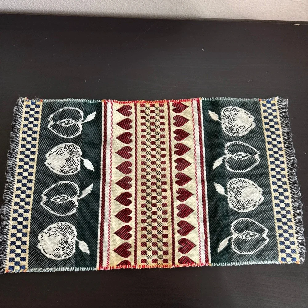 Lot of 4 Apple & Heart Pattern Checkered Fringed Placemats Fall Farmhouse Granny